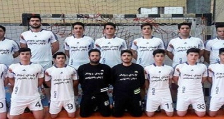 تیم هندبال هرسین سهیمه حضور در مسابقات کشوری را کسب کرد