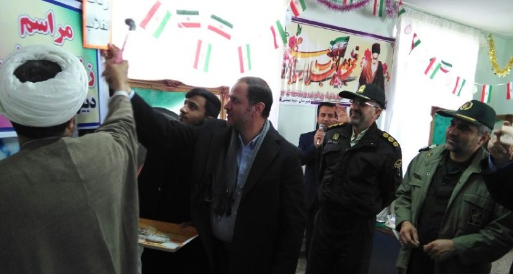 نواخته شدن زنگ انقلاب در مدارس شهرستان هرسین