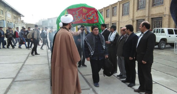 اعزام دانش آموزان هرسینی به مناطق عملیاتی جنوب کشور