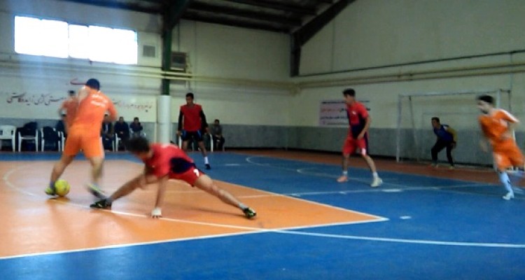 برگزاری فینال مسابقات فوتسال جام دهه فجر در هرسین