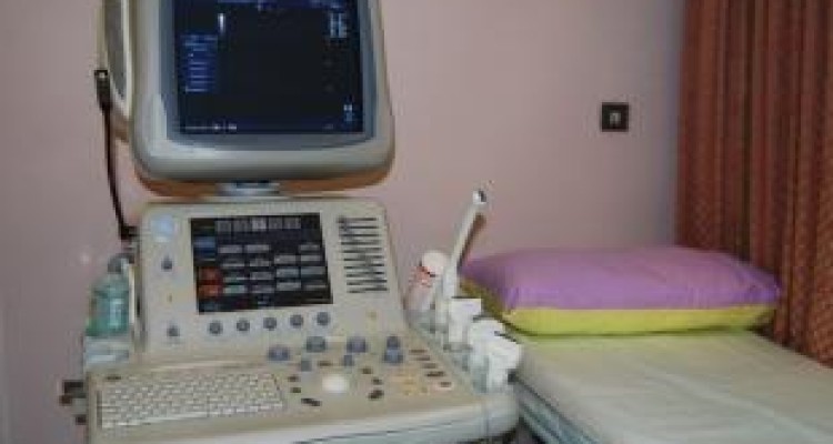 رقابت برای یک بازار پول ساز/ پزشکان هم سونوگرافی می کنند!