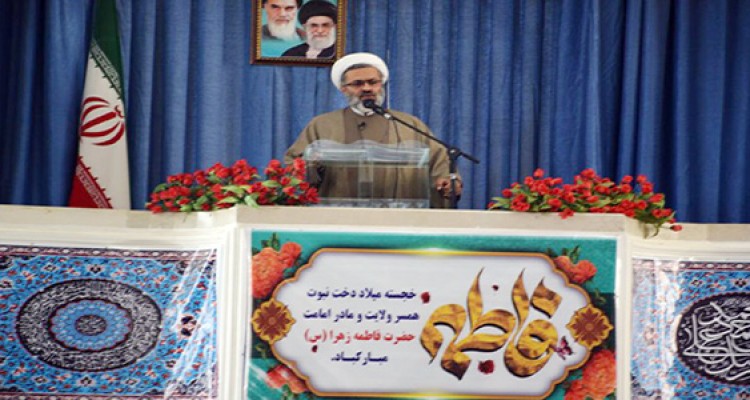 همه باید کمک کنند تا خانواده ای فقیر در ایام نوروز نداشته باشیم 