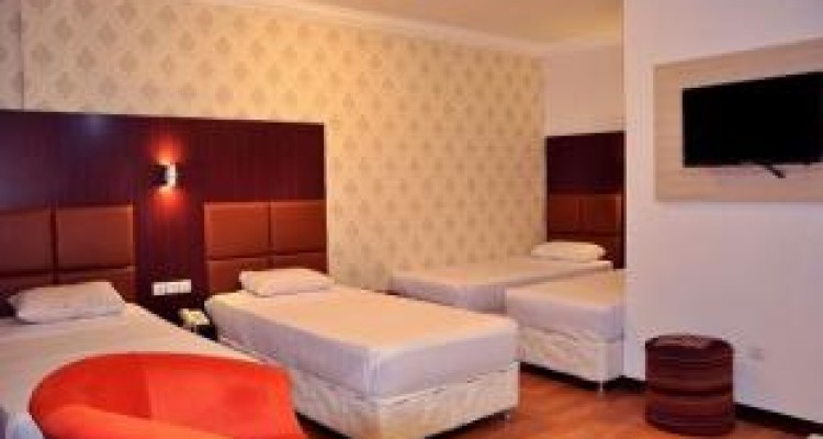 تفاوت قیمت ۴۰۰ هزار تومانی هتل‌ ها در نوروز/ تمایل مسافران به چادرنشینی