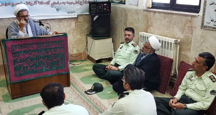 کارکنان نیروی انتظامی مظهر افتخار و اقتدار کشور هستند 