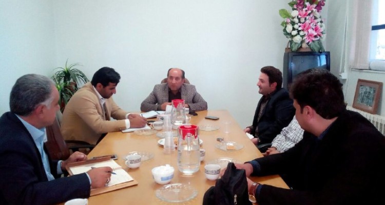 اجرای عملیات لوله گذاری فاضلاب به طول 3500 متر و 500 انشعاب خانگی در هرسین