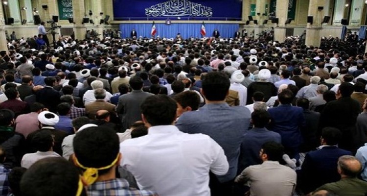 کشورهای اسلامی در اثر تمسک نجستن به قرآن دچار «بیماری ذلت» شده‌اند/ایران با عمل به قرآن مقابل آمریکا ایستاده و پیشرفت کرده است