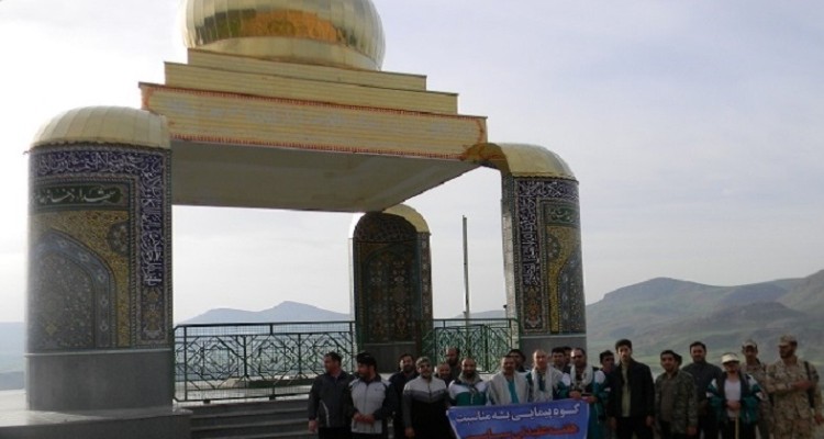 کوهپیمایی کارکنان سپاه هرسین در هفته عقیدتی سیاسی 
