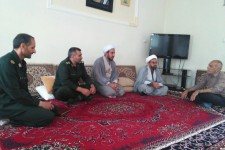 دیدار با خانواده معظم شهید فرزاد زارعی در هرسین/ سرهنگ محمدی:  حامل سلام گرم سردار ریحانی فرمانده سپاه حضرت نبی اکرم(ص) استان کرمانشاه هستیم