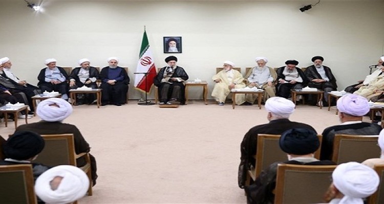 دعوا و ایجاد تشکیلات موازی با دولت اصلاح کار نیست/کار جهادی توسط خودِ مسئولین انجام گیرد