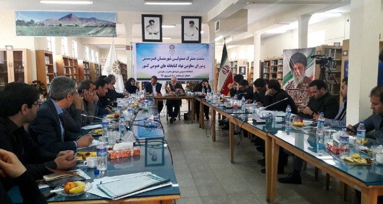 مختارپور، اختصاص 300میلیون ریال جهت حمایت از آثار نویسندگان بومی در هرسین