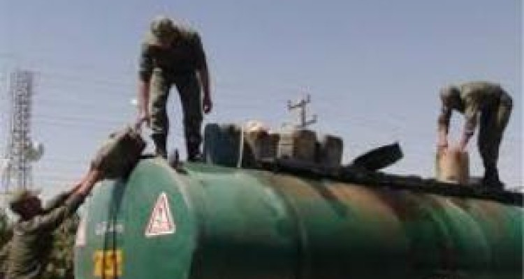 «دام» و «سوخت» صدرنشین قاچاق مرزهای کرمانشاه /خلاء‌های قانونی «راه‌ در رو» قاچاقچیان