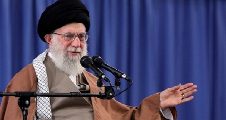 ممکن است آمریکا برای سال۹۷جنجال بکند ولی برای سال ۹۸ نقشه‌ای بکشد/جریان‌های سیاسی به دشمن میدان ندهند