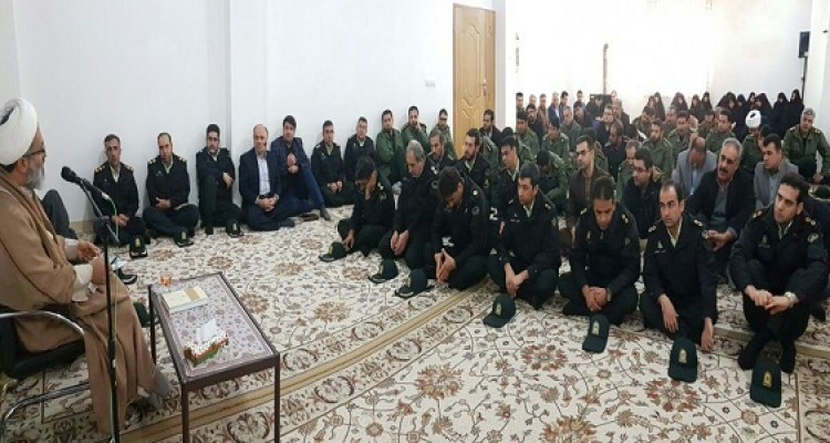 دیدار مسئولین با امام جمعه هرسین+تصویر