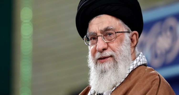 این ضایعه‌ای برای حوزه‌ی علمیه است/ خدمات انقلابی ایشان در تمام دوران چهل ساله مستمرا ادامه داشته است