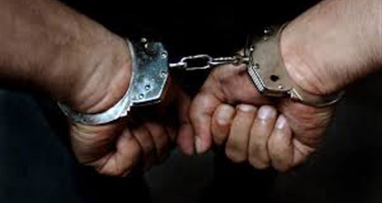 دستگیری سارق حرفه ای قطعات خودرو در هرسین  