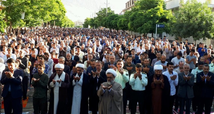 نماز عید سعید فطر در هرسین به امامت حجت الاسلام اجرایی اقامه شد 