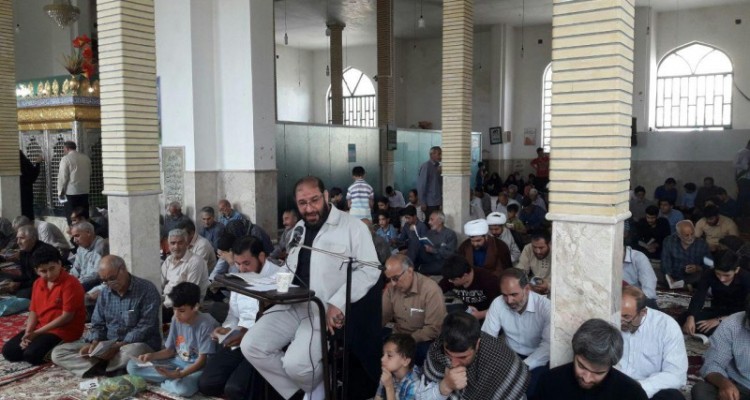 طنین دعای روح‌بخش عرفه در دارالمومنین هرسین