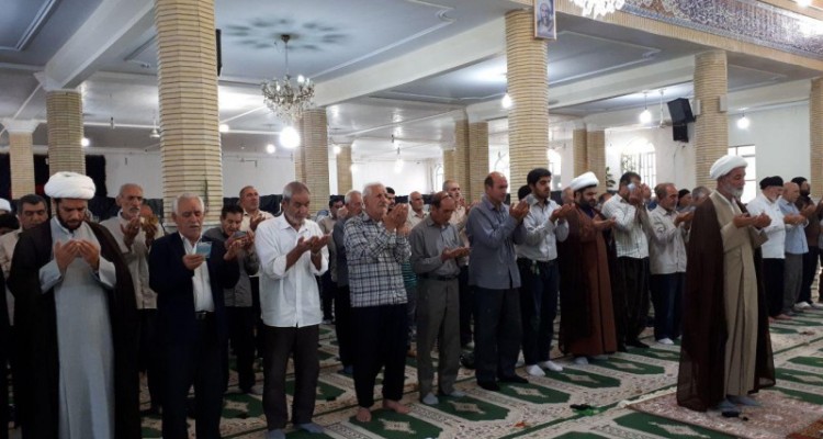 نماز عید سعید قربان به امامت حجت الاسلام ایوبی در هرسین اقامه شد