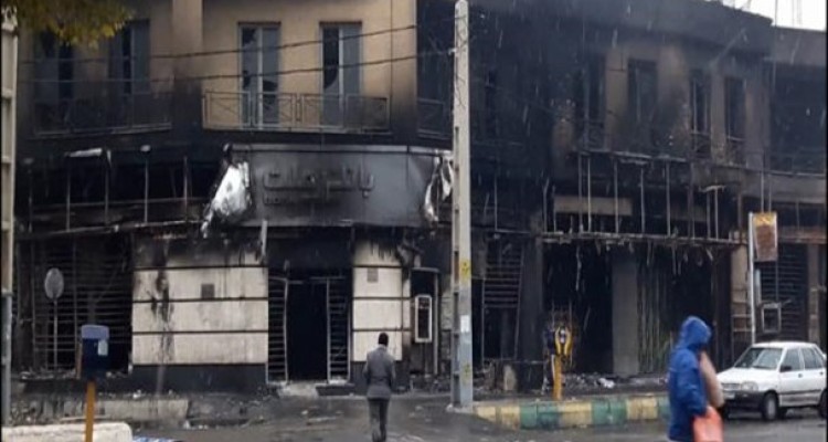 جزئیات خسارت 454 شعبه بانک‌ دولتی در حوادث بنزینی