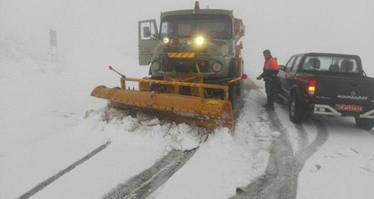 کلیه محورهای مواصلاتی در هرسین باز است