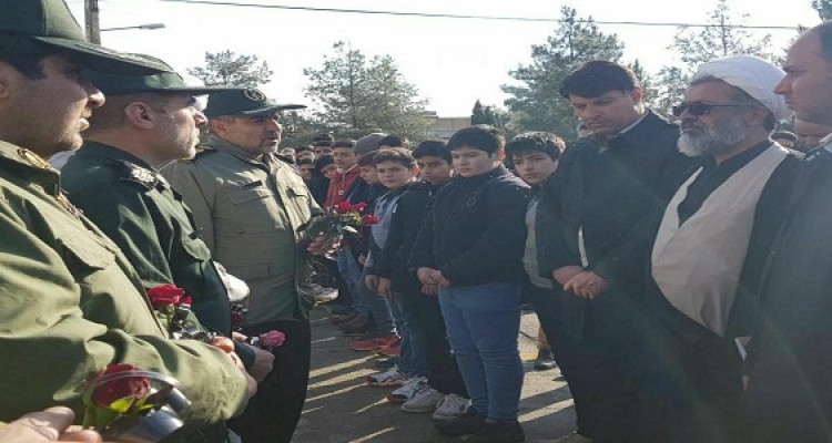 تجدید میثاق مسئولان شهرستان هرسین با آرمانهای شهدا و امام راحل(ره)/ تقدیر از اقدام مقتدرانه سپاه در انهدام پایگاه های نظامی آمریکا