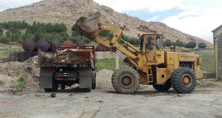 تمامی راه های دسترسی به تفرجگاههای هرسین مسدود شد