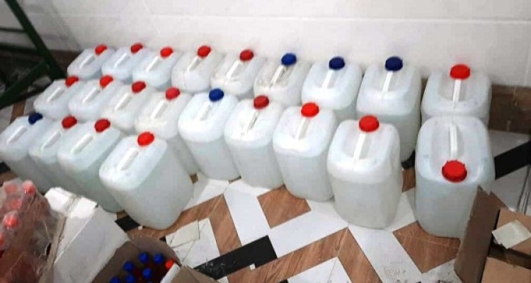 کشف 57 هزار لیتر موادضدعفونی احتکار شده در هرسین