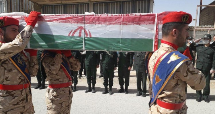 پیکر مطهر شهید احسان عزیزی صبور در هرسین تشییع و به خاک سپرده شد