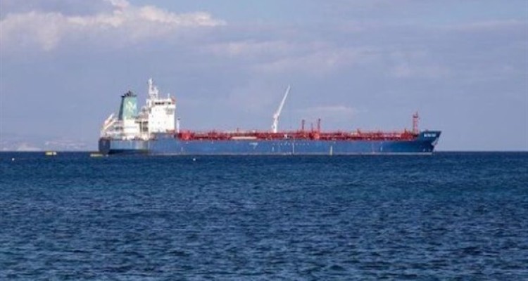 تمام اقدامات آمریکا علیه نفتکش‌های ایران؛ از تهدید تا پیشنهاد پرداخت رشوه