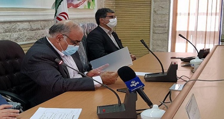 مشکل مضمن ۴۰ ساله آب شرب این شهر را حل کنید