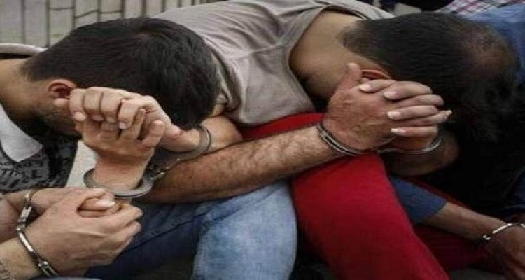 4 سارق در هرسین به دام پلیس افتادند  