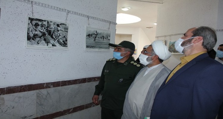 افتتاحیه نمایشگاه عکس و آثار هنری در اداره ارشاد اسلامی هرسین