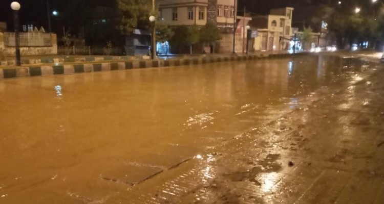 سیلاب چندین روستا را در محاصره قرار داد/ تخریب چندین خانه و تلف شدن چند ده راس دام درهرسین 