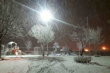 بارش برف شهرستان هرسین را سفید پوش کرد+ تصاویر