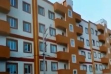 کنجوریان: مشکل متقاضیان مسکن مهربنیاد مسکن هرسین مرتفع شد/ دفترچه اقساط و کلید تحویل متقاضیان شد