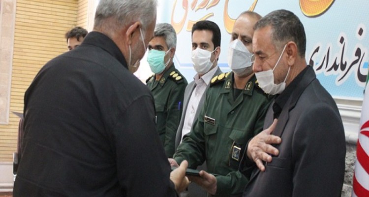 مراسم تجلیل از رزمندگان و یادگاران ۸ سال دفاع مقدس در شهرستان هرسین