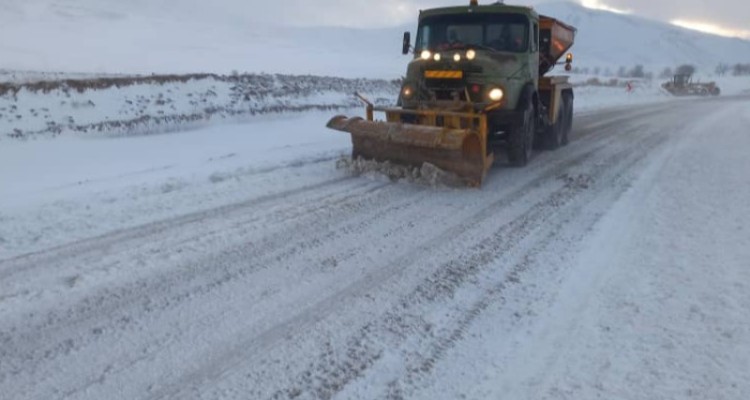 بازگشایی مسیر ارتباطی 32روستای بخش مرکزی در بارندگی های اخیر/ قطعی آب و برق نداشته ایم