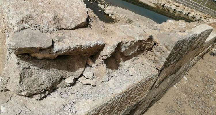 بی توجهی مسئولین قبلی وعدم پیگیری علت تخریب پل چهر است