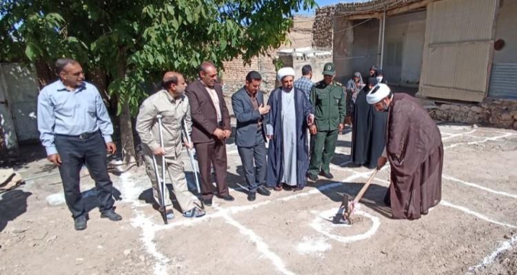 مراسم کلنگ زنی احداث ۶واحد مسکونی مددجویان کمیته امداد در هرسین