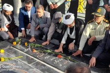 مزار شهدای گمنام هرسین غبارروبی و عطرافشانی شد