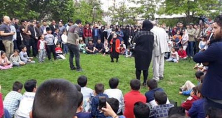 جشنواره تئاتر خیابانی هر سین اسفند ماه ۱۴۰۱ برگزار می شود