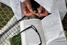 مراسم معنوی اعتکاف در هرسین برگزار می شود