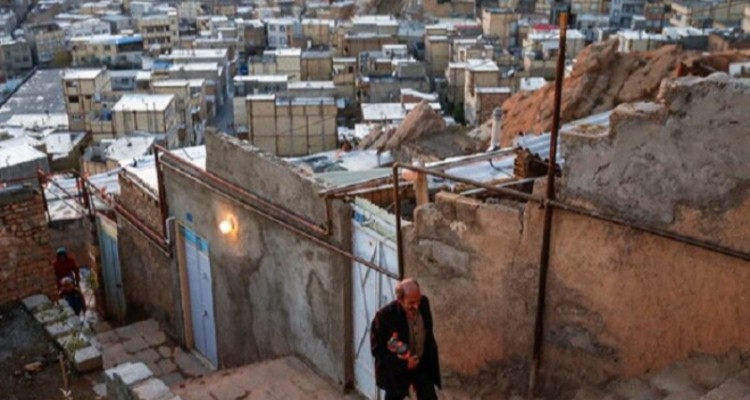 تشکیل 30پرونده جهت سند دار شدن ساخت و سازهای سکونت های غیر رسمی در هرسین