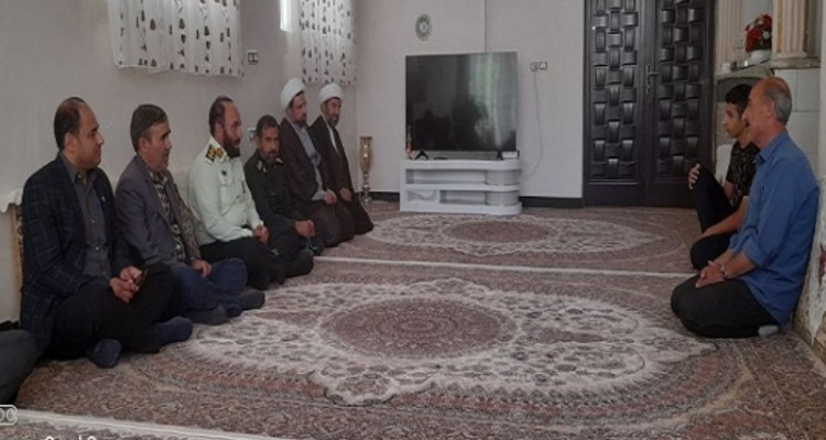 دیدار مسئولین شهرستان هرسین با جانبازان دوران دفاع مقدس