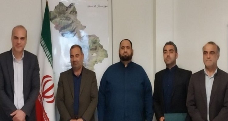 رئیس جدید اداره پست هرسین منصوب شد