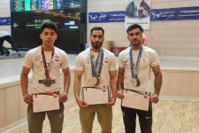 درخشش مردان وزنه برداری هرسین در مسابقات قهرمانی کشور+فیلم