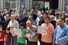 تجمع اعتراضی نمازگزاران هرسینی در پی اهانت به ساحت مقدس کلام الله مجید