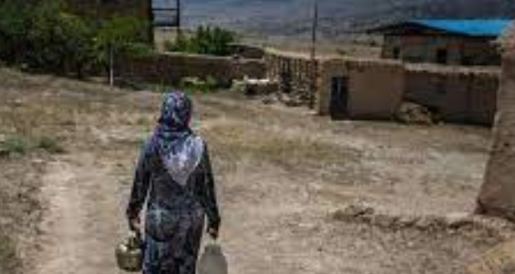 مهمترین مشکل روستاهای بخش مرکزی تنش آبی است/رفع مشکل اینترنت روستای میدان زمانبر است