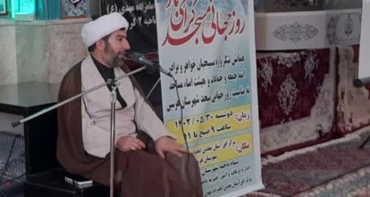 انقلاب اسلامی ایران به دلیل دارا بودن محتوای دینی، مولود مسجد است