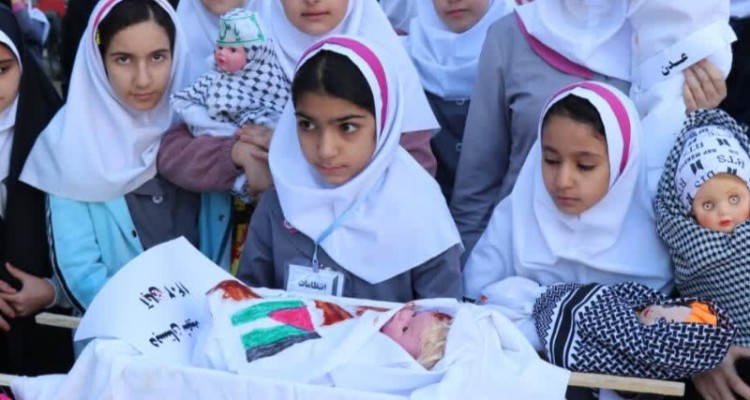 تجمع مردم شهرستان هرسین در حمایت از کودکان معصوم غزه